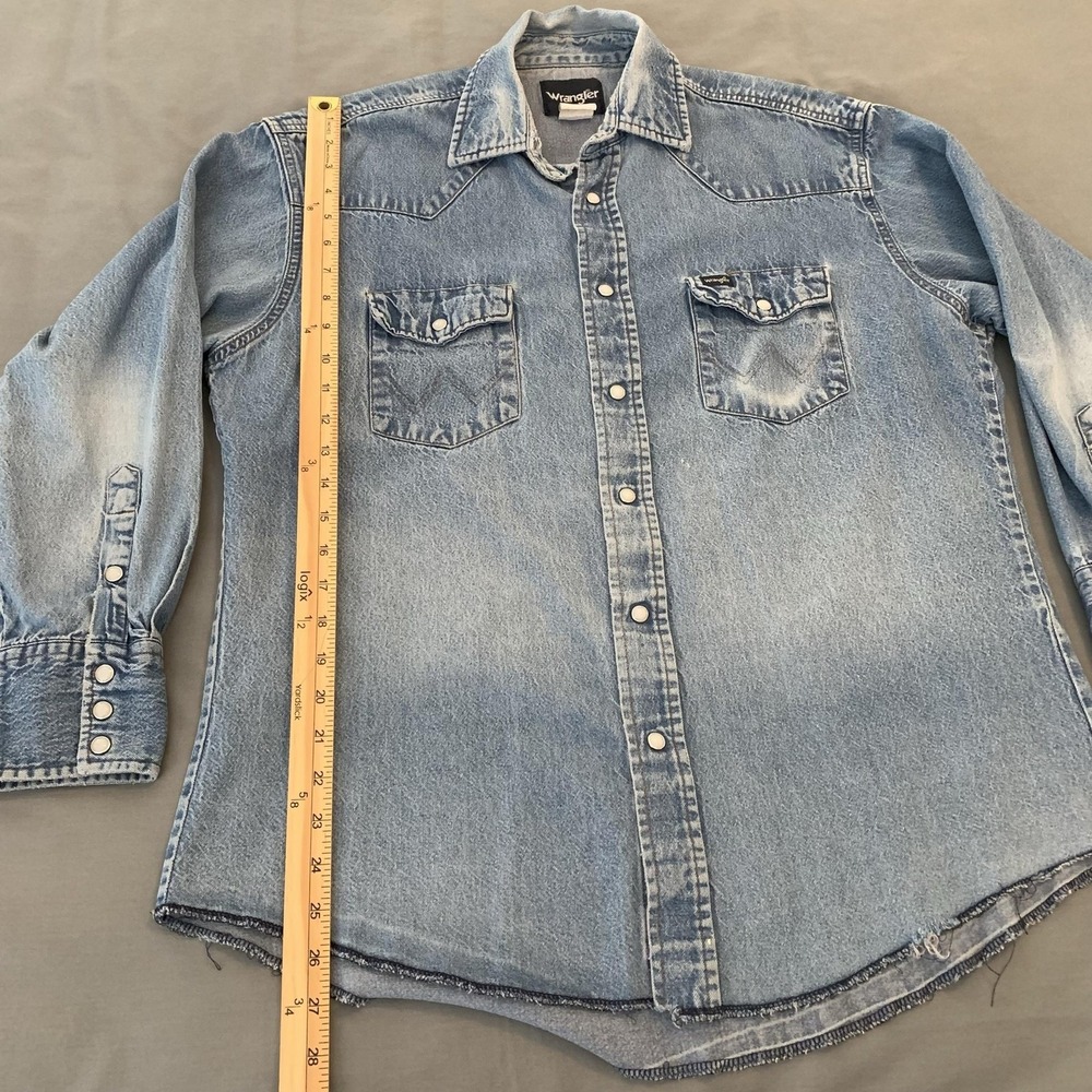 Wrangler Denim Shirt Mens Large Blue Snap Front Long Sleeve Thrashing Skater - Picture 4 of 7